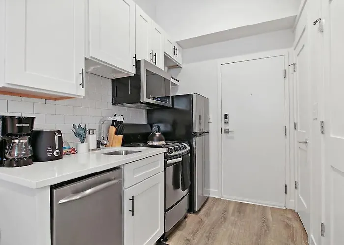 Apartamento With Laundry, Near Shops! - Montrose Rep Chicago